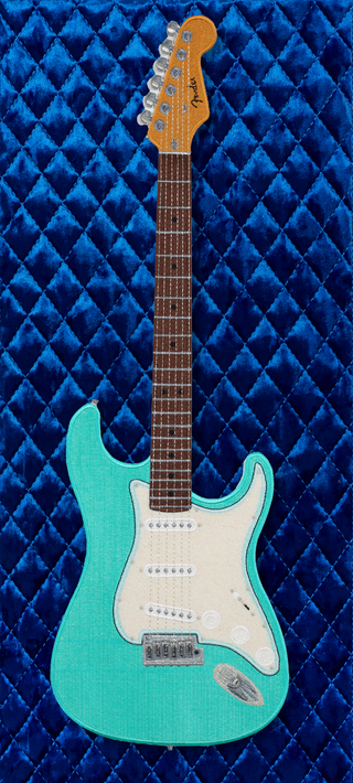 Mint Strat with Quilted Background